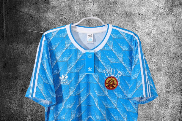Selección de Alemania Oriental DDR. Camiseta local 1988