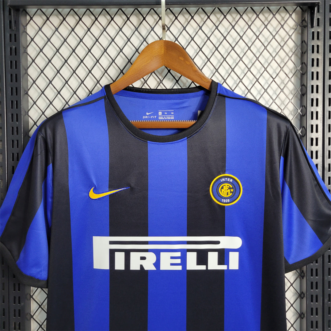 Inter de Milán. Camiseta local 1999-2000
