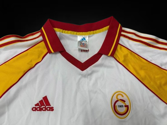 Galatasaray. Camiseta visitante 1999-2000