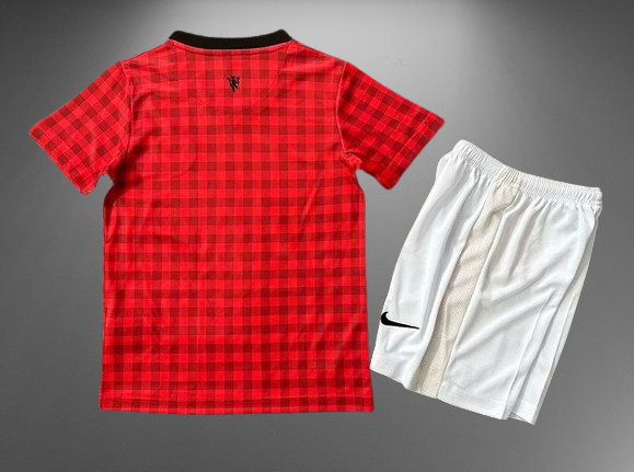 Manchester United. Kit Niño local 2012-2013
