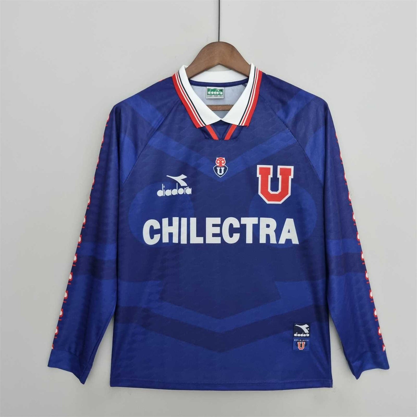 Universidad de Chile. Camiseta local 1996