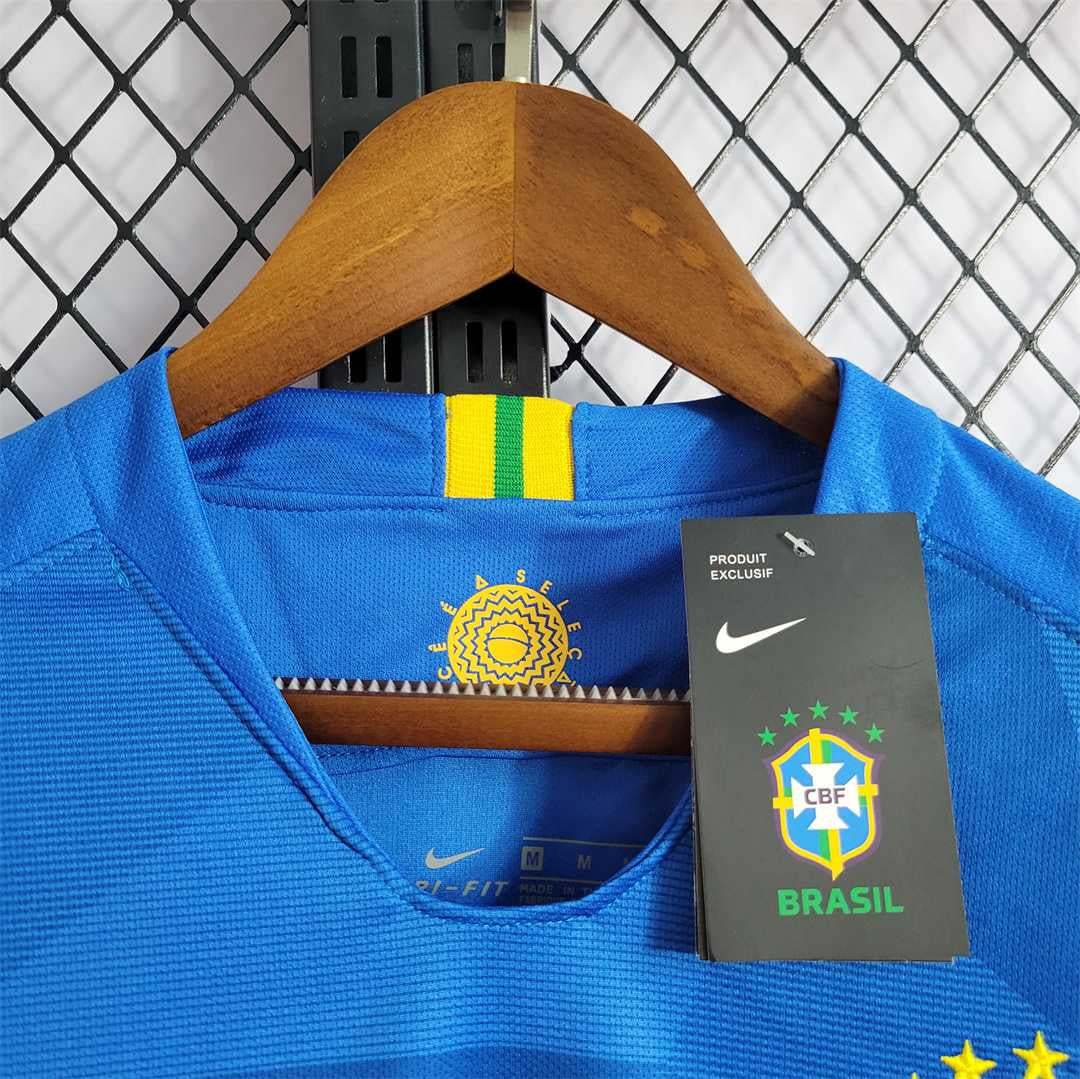 Selección de Brasil. Camiseta visitante 2018