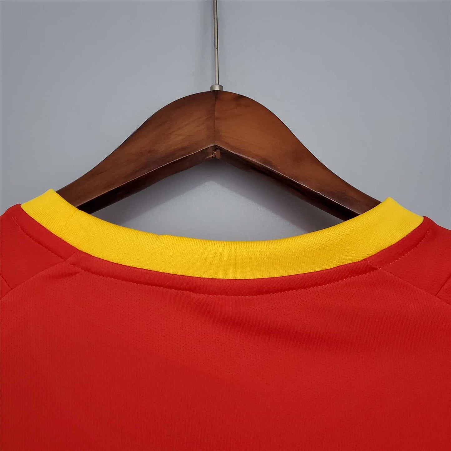 Selección de España. Camiseta local 2002