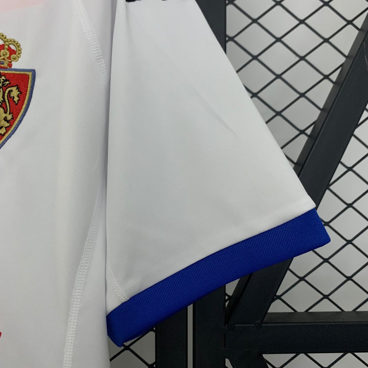 Zaragoza . Camiseta local 2001-2002