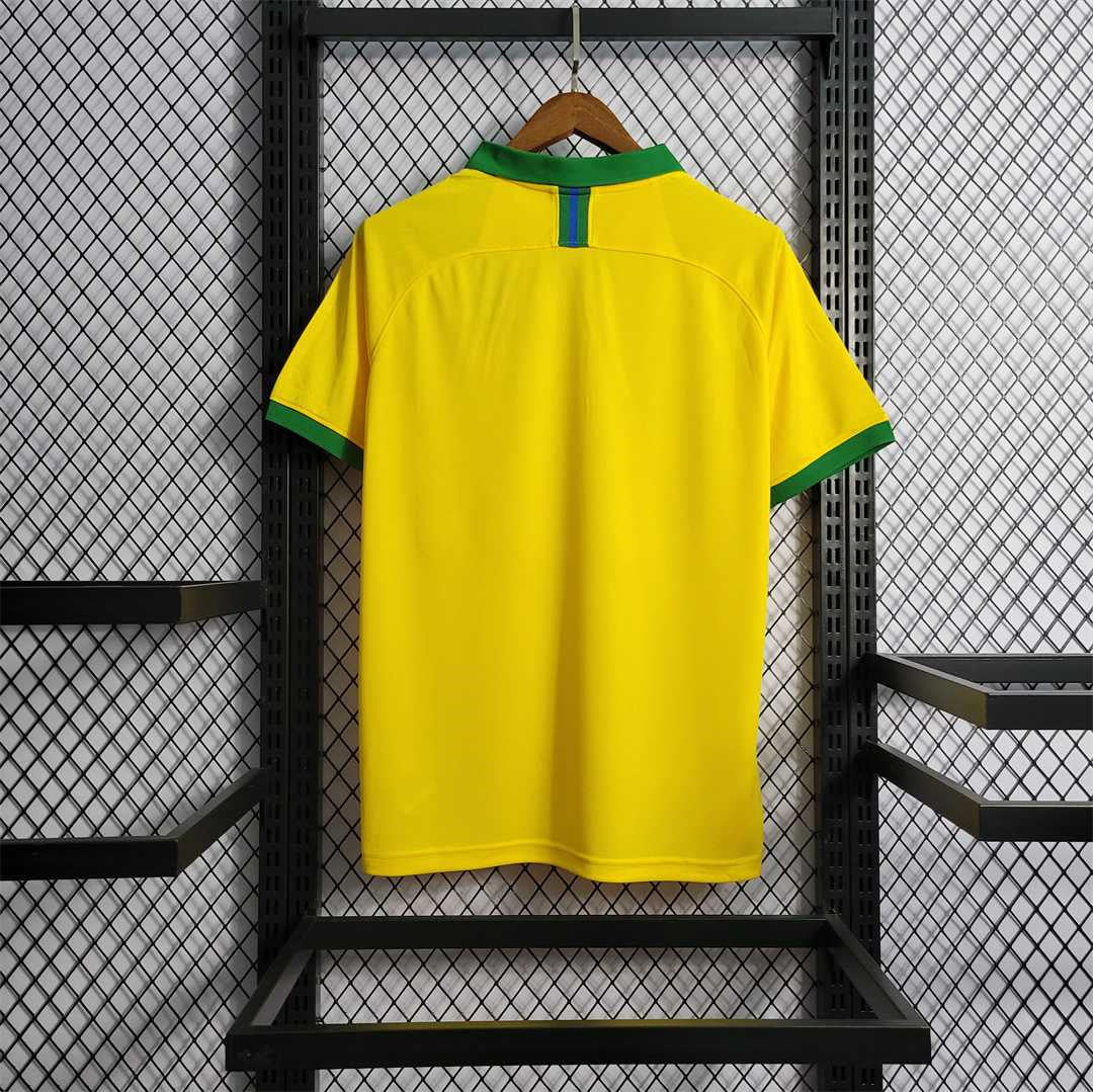 Selección de Brasil. Camiseta local 2019