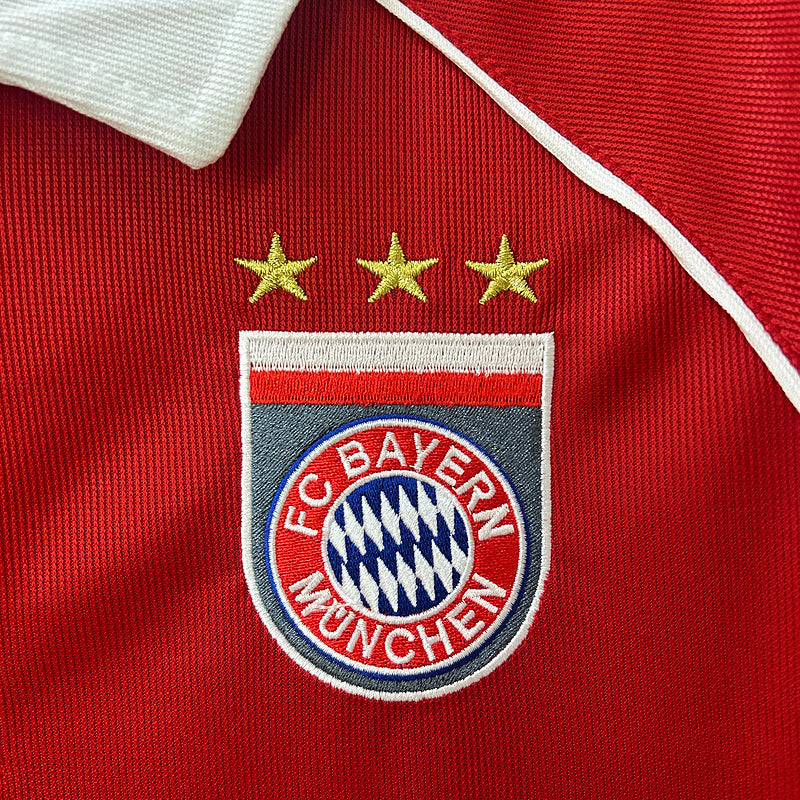 Bayern Munich. Camiseta local 2005-2006