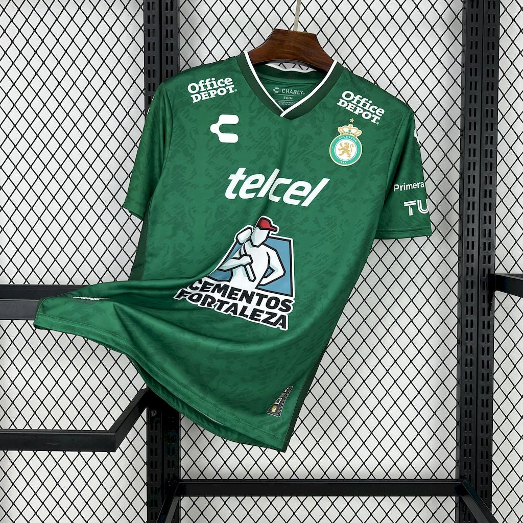 Club León. Camiseta local 2025