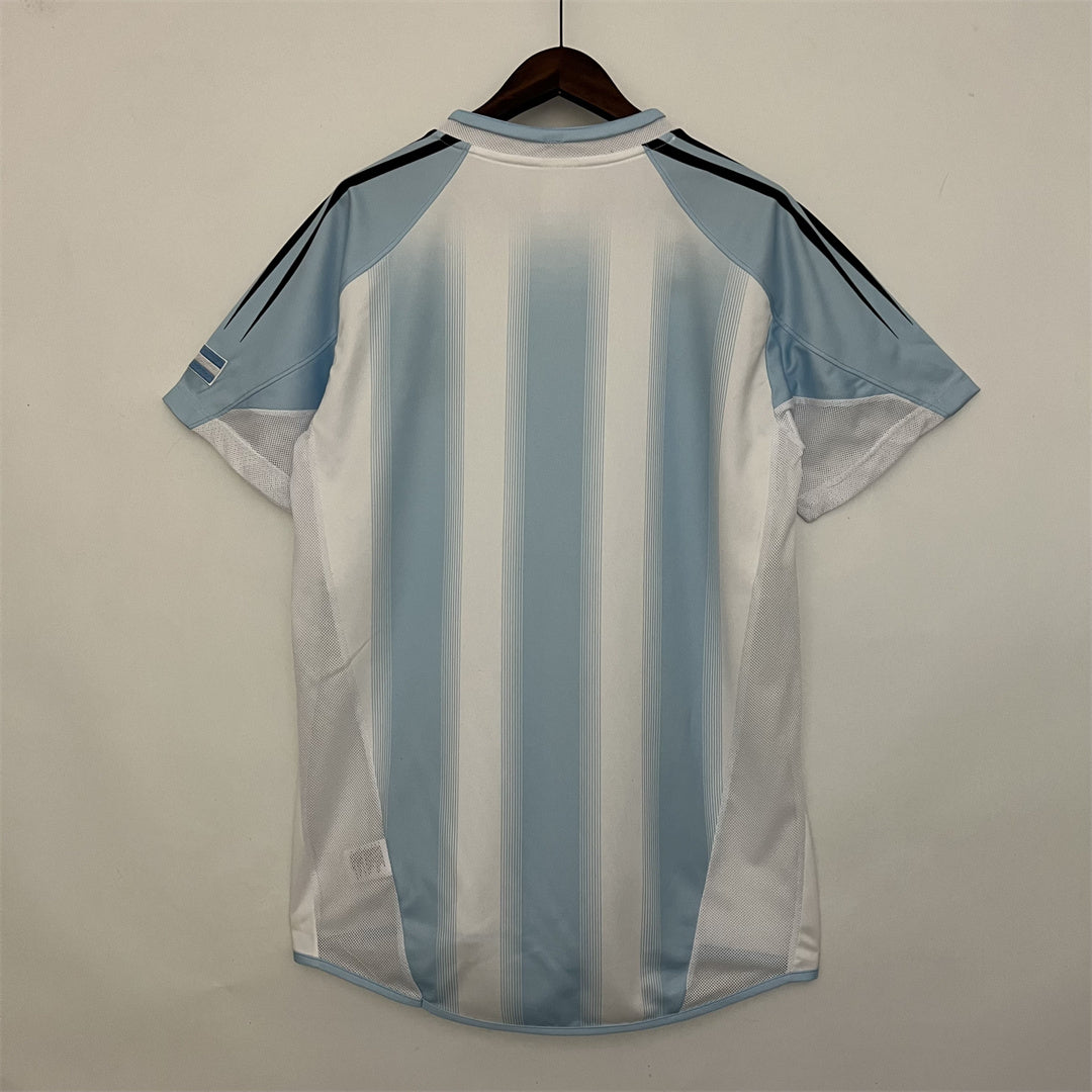 Selección Argentina. Camiseta local 2004-2005