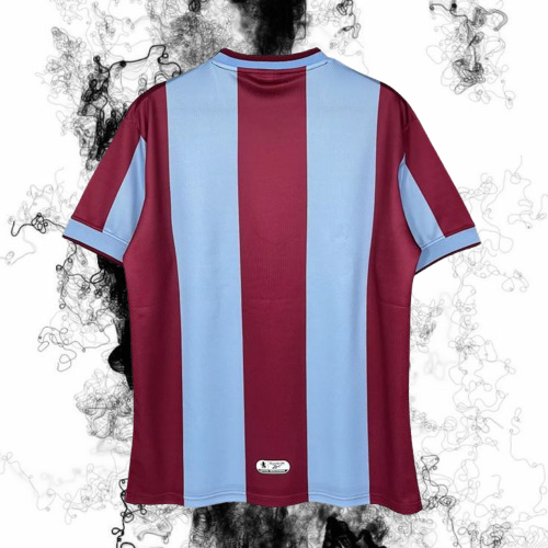 Aston Villa. Camiseta local 1999-2000