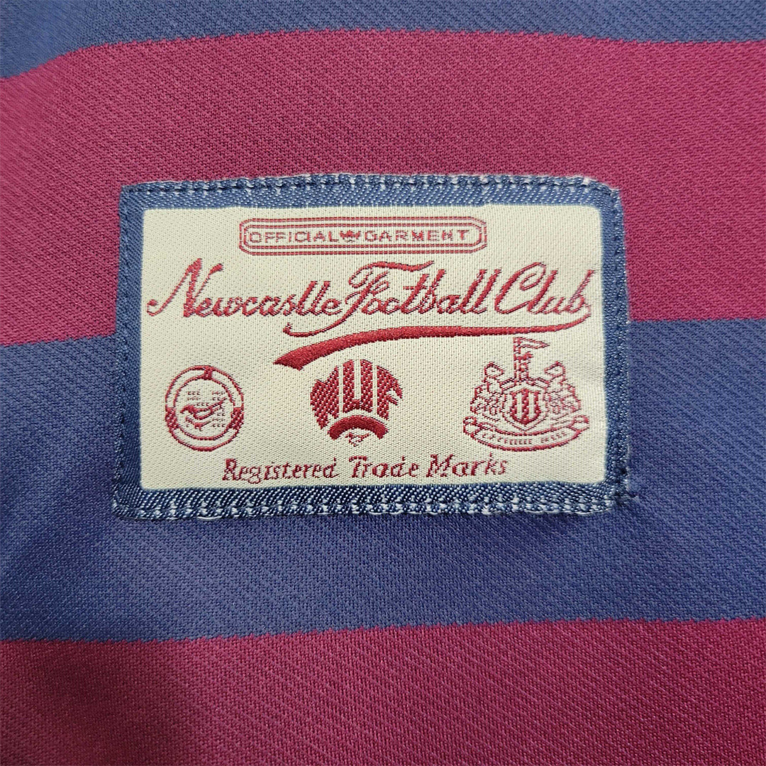 Newcastle. Camiseta visitante 1995-1996