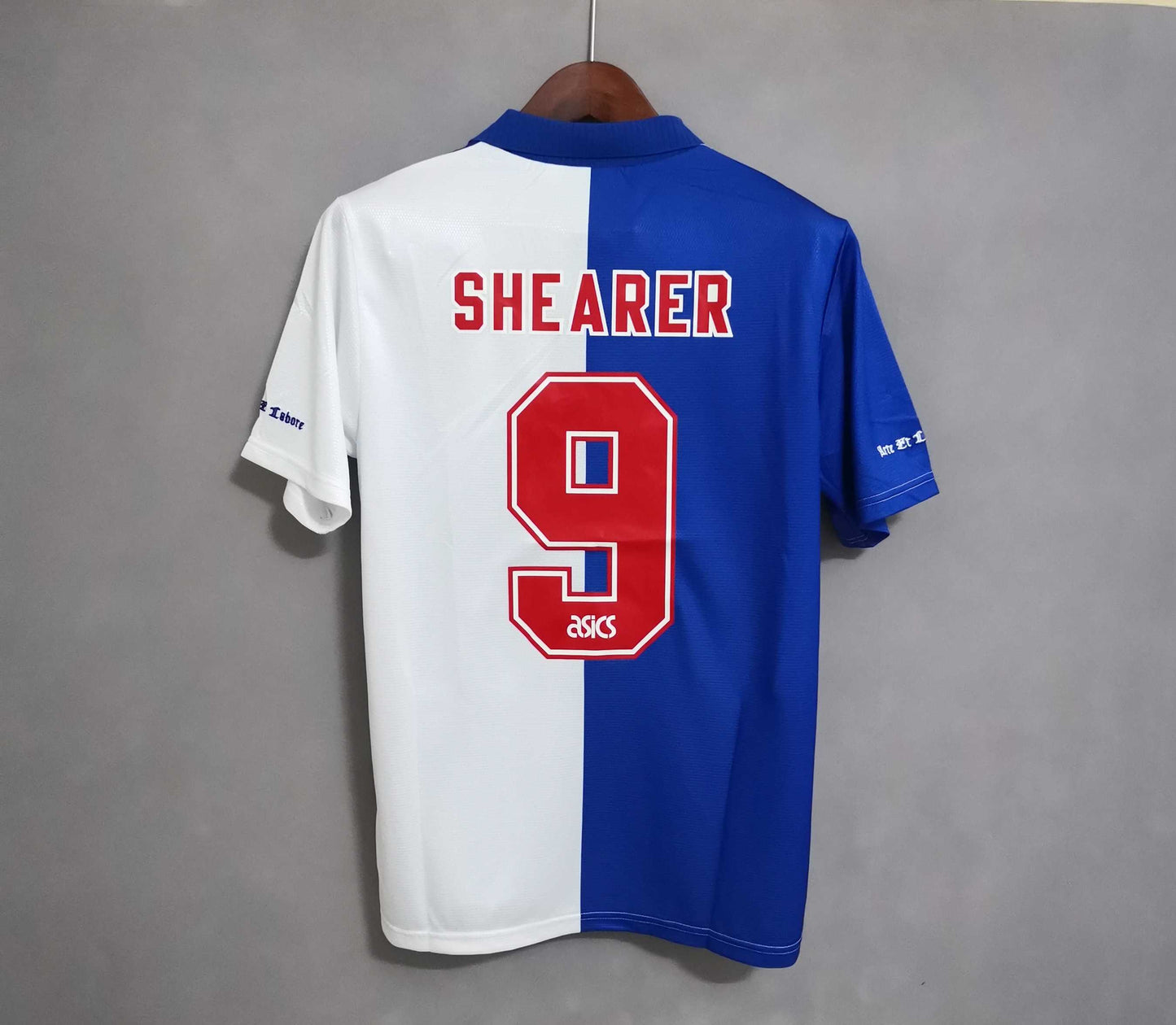Blackburn Rovers. Camiseta local 1995-1996