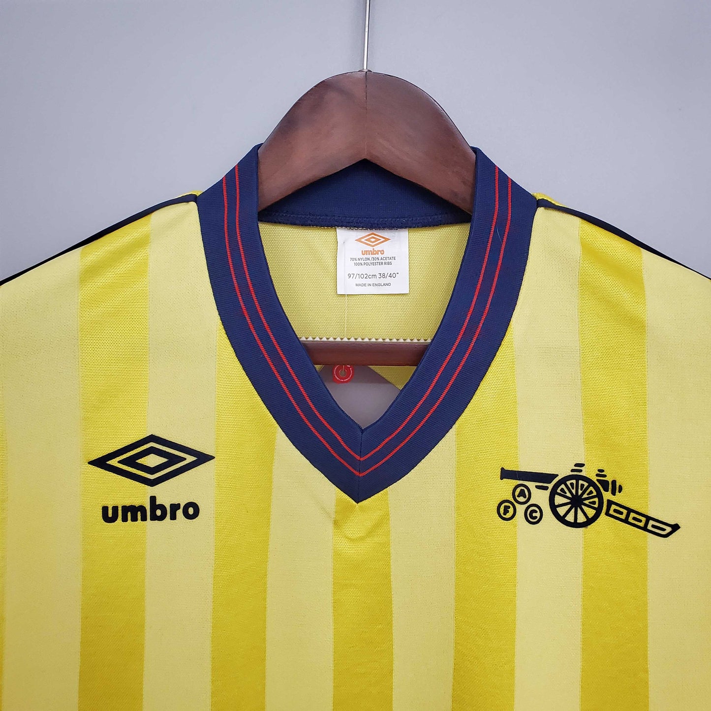 Arsenal. Camiseta visitante 1983-1986