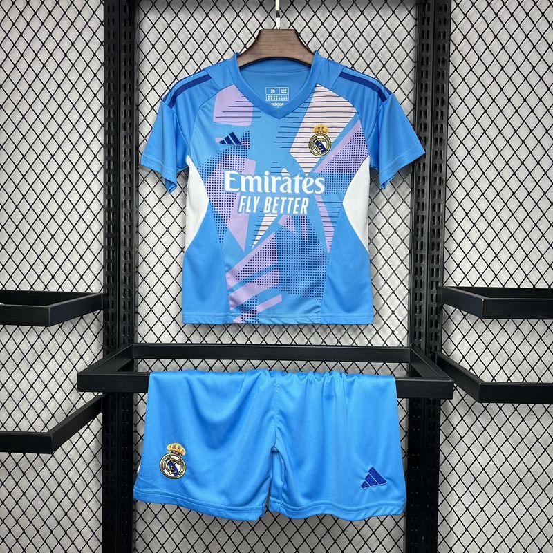 Real Madrid. Kit Niño arquero 2024-2025