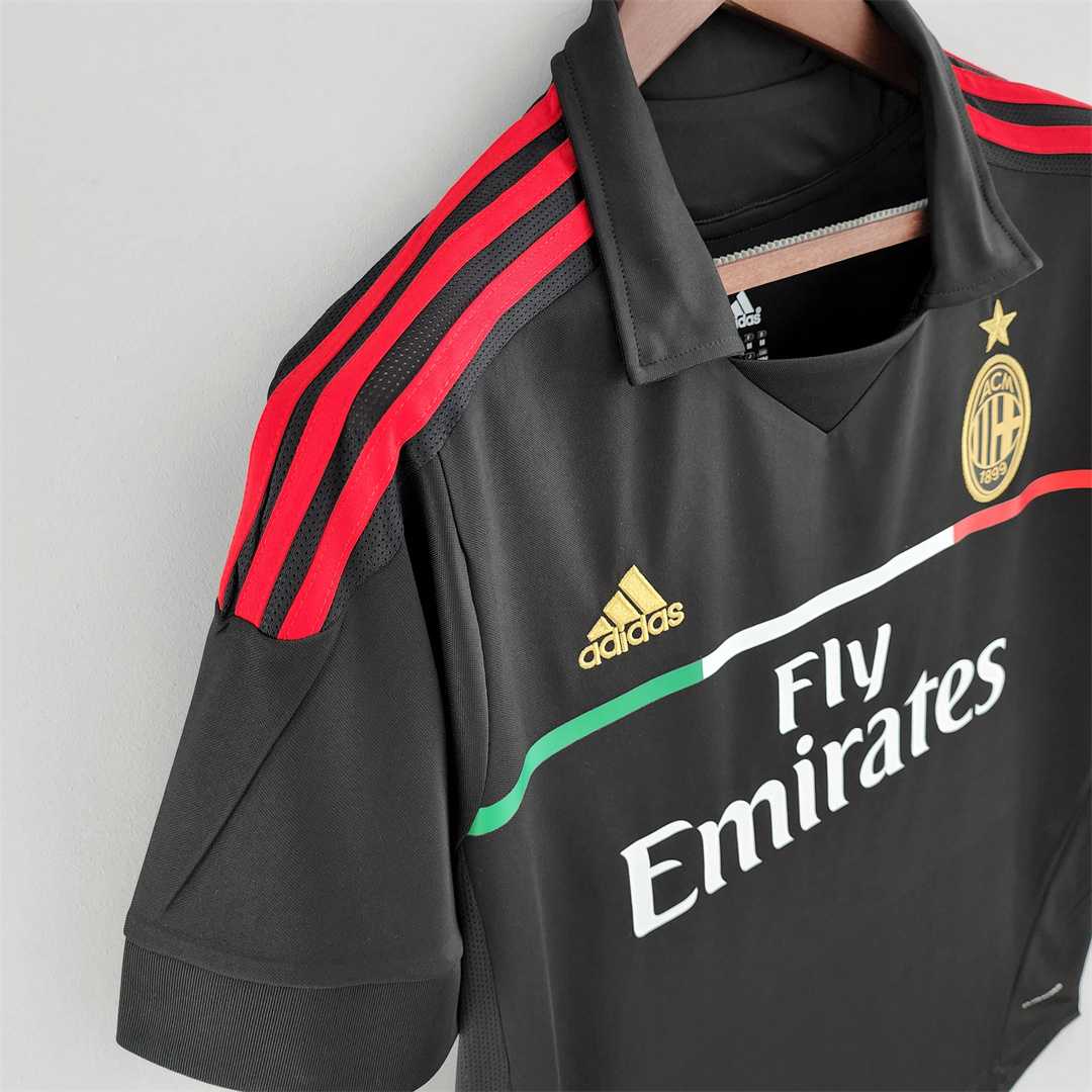 AC Milán. Tercera camiseta visitante 2011-2012