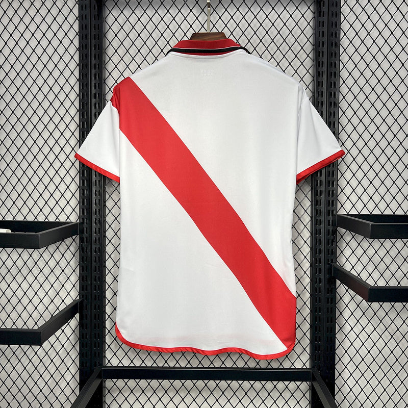 Rayo Vallecano. Camiseta local 2001-2002