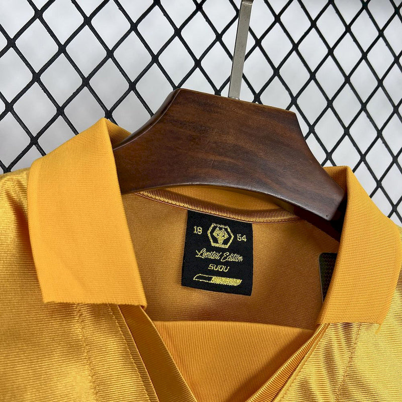 Wolverhampton. Camiseta 70th Anniversary
