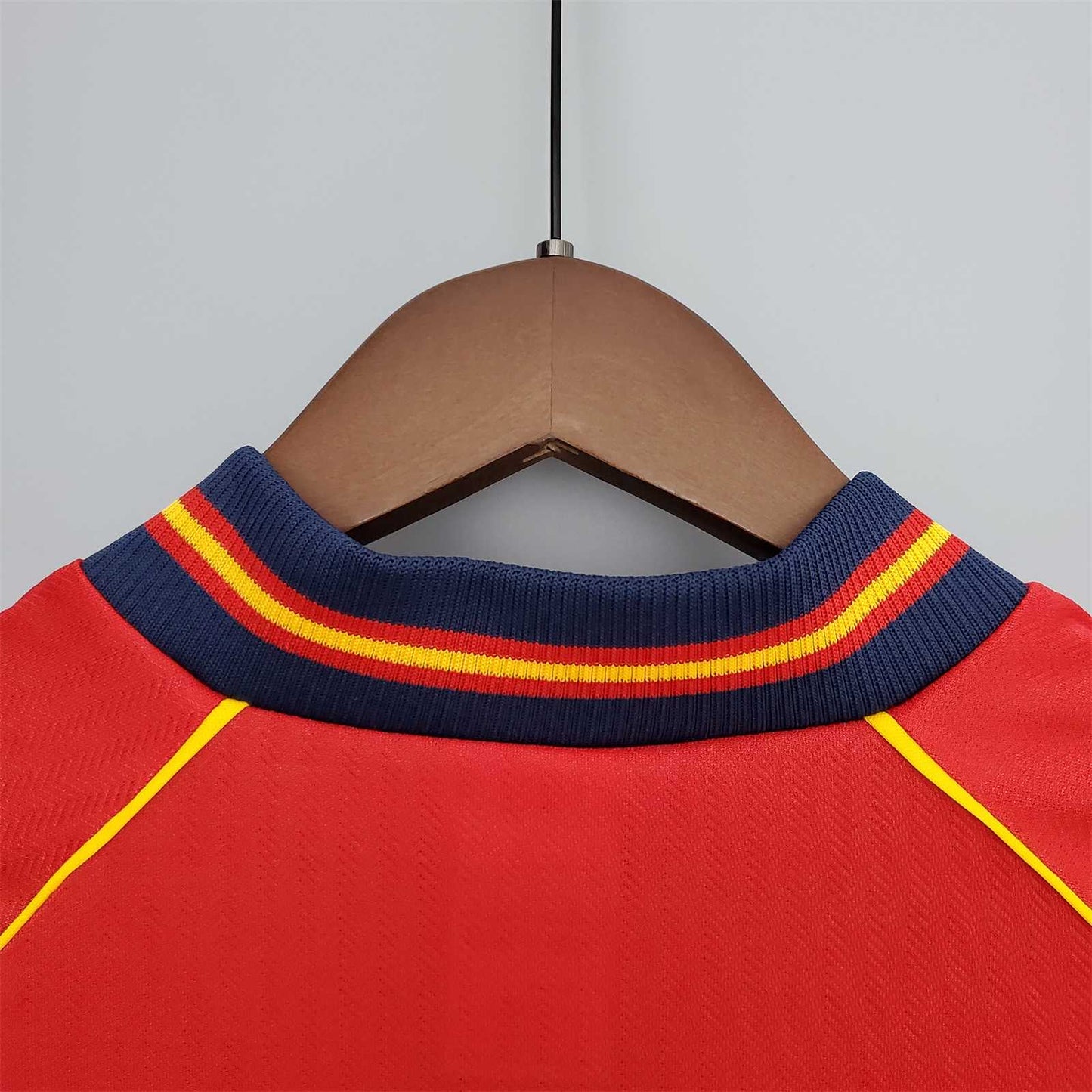 Selección de España. Camiseta local 1998
