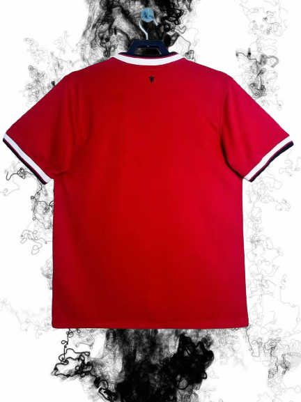 Manchester United. Camiseta local 2014-2015