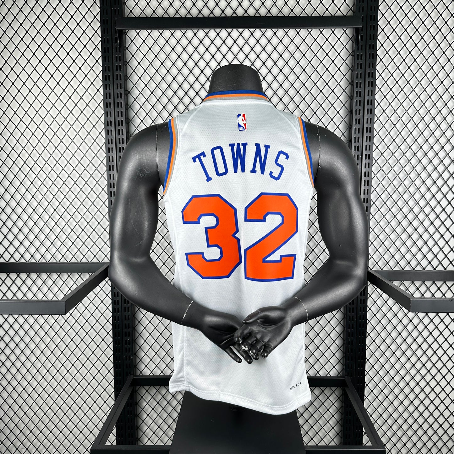 New York Knicks. Association Edition
