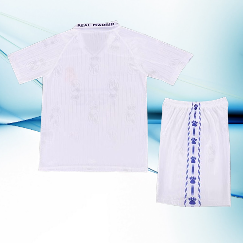Real Madrid. Kit Niño local 1996-1997