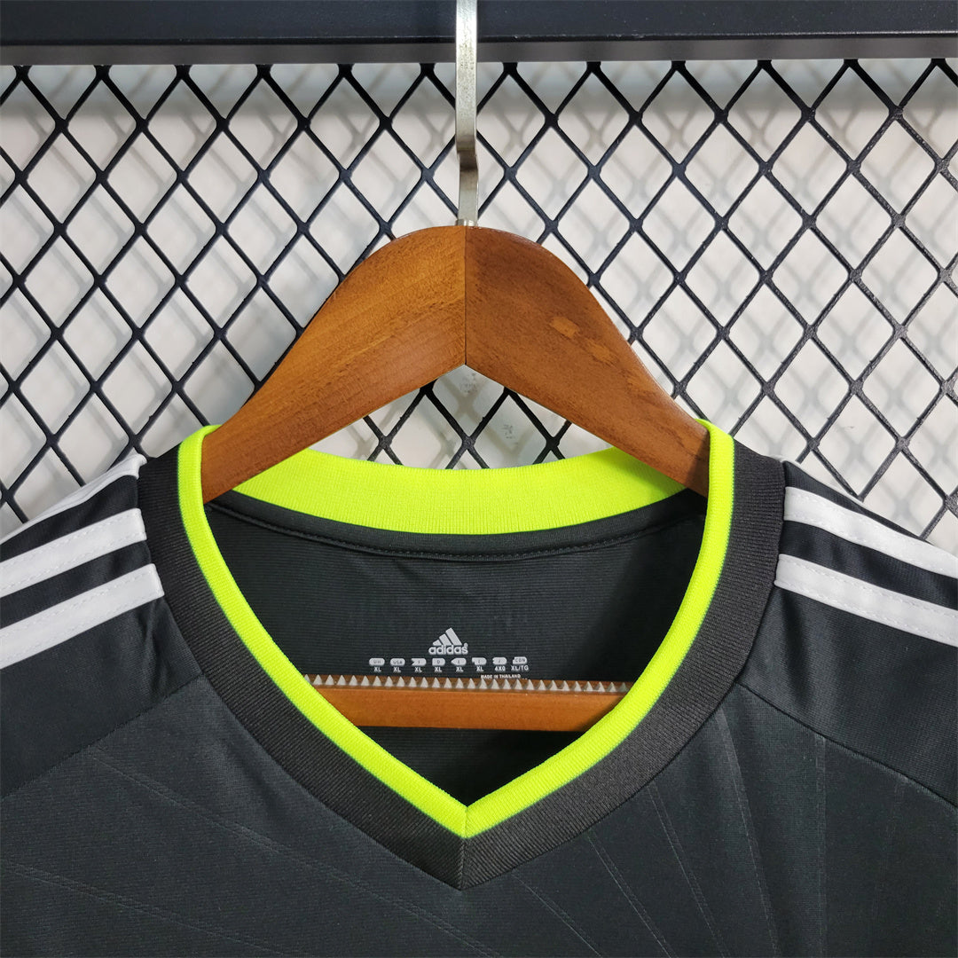 Real Madrid. Camiseta visitante 2010-2011