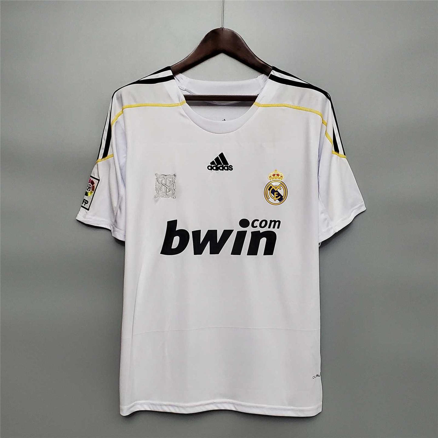 Real Madrid. Camiseta local 2009-2010