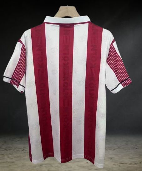 Köln. Camiseta local 1995-1996