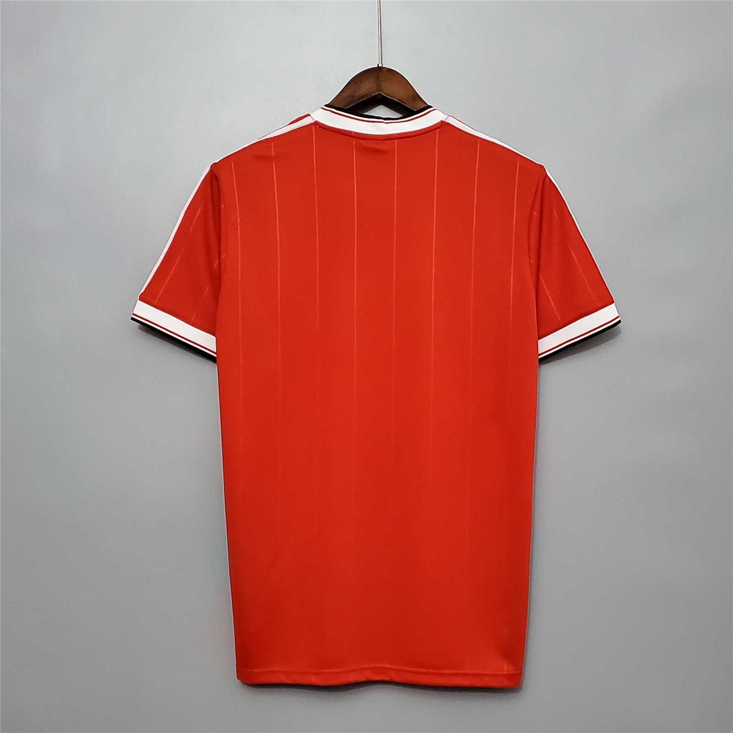 Manchester United. Camiseta local 1983-1984