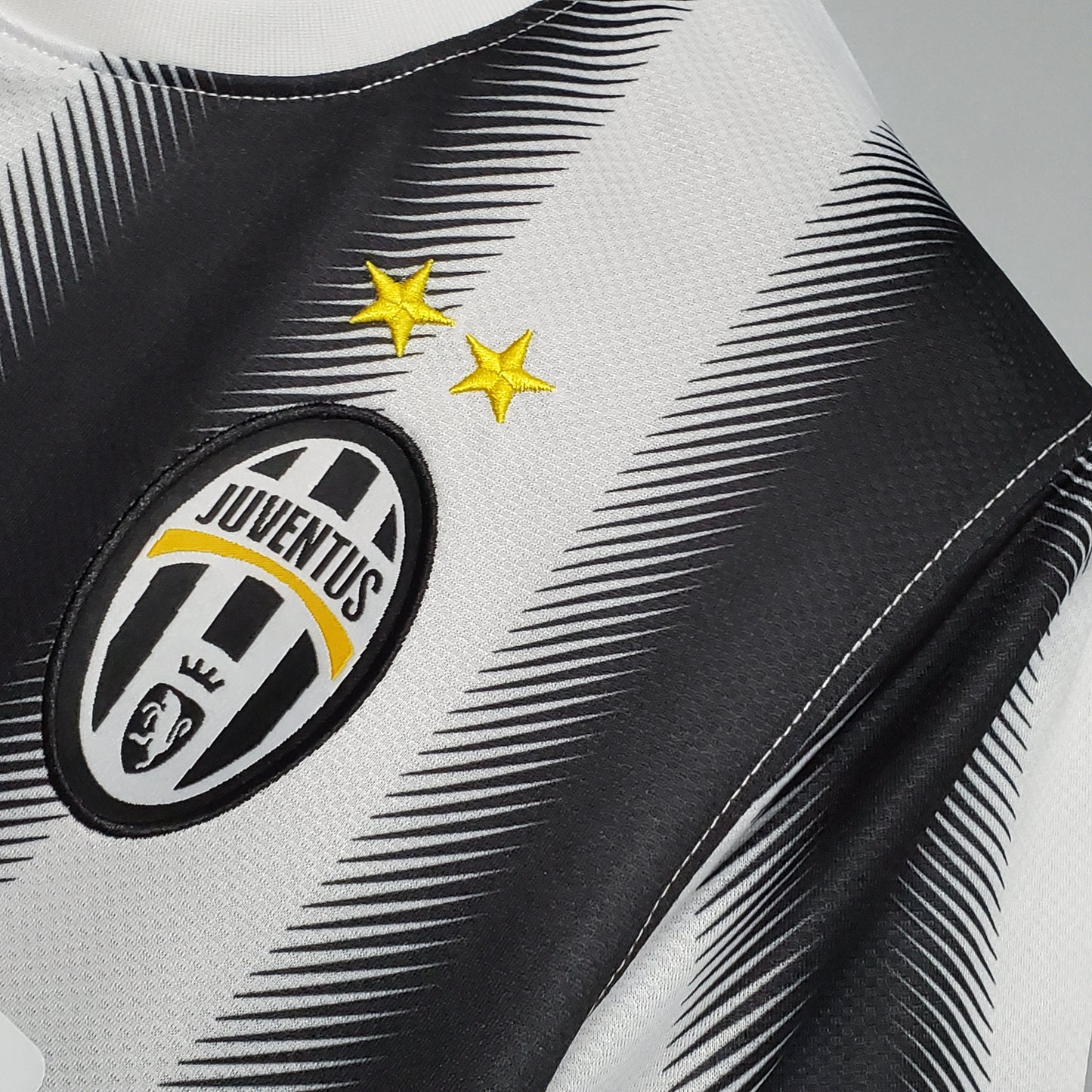 Juventus. Camiseta local 2010-2011