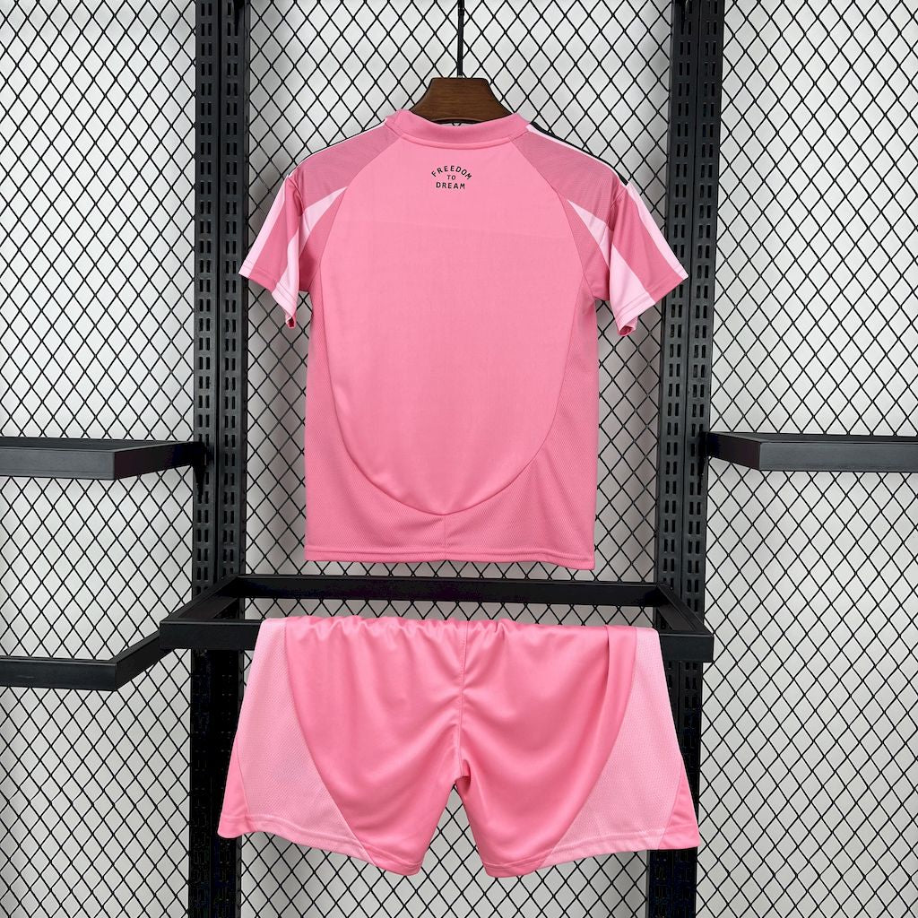 Inter Miami. Kit Niño local 2025-2026