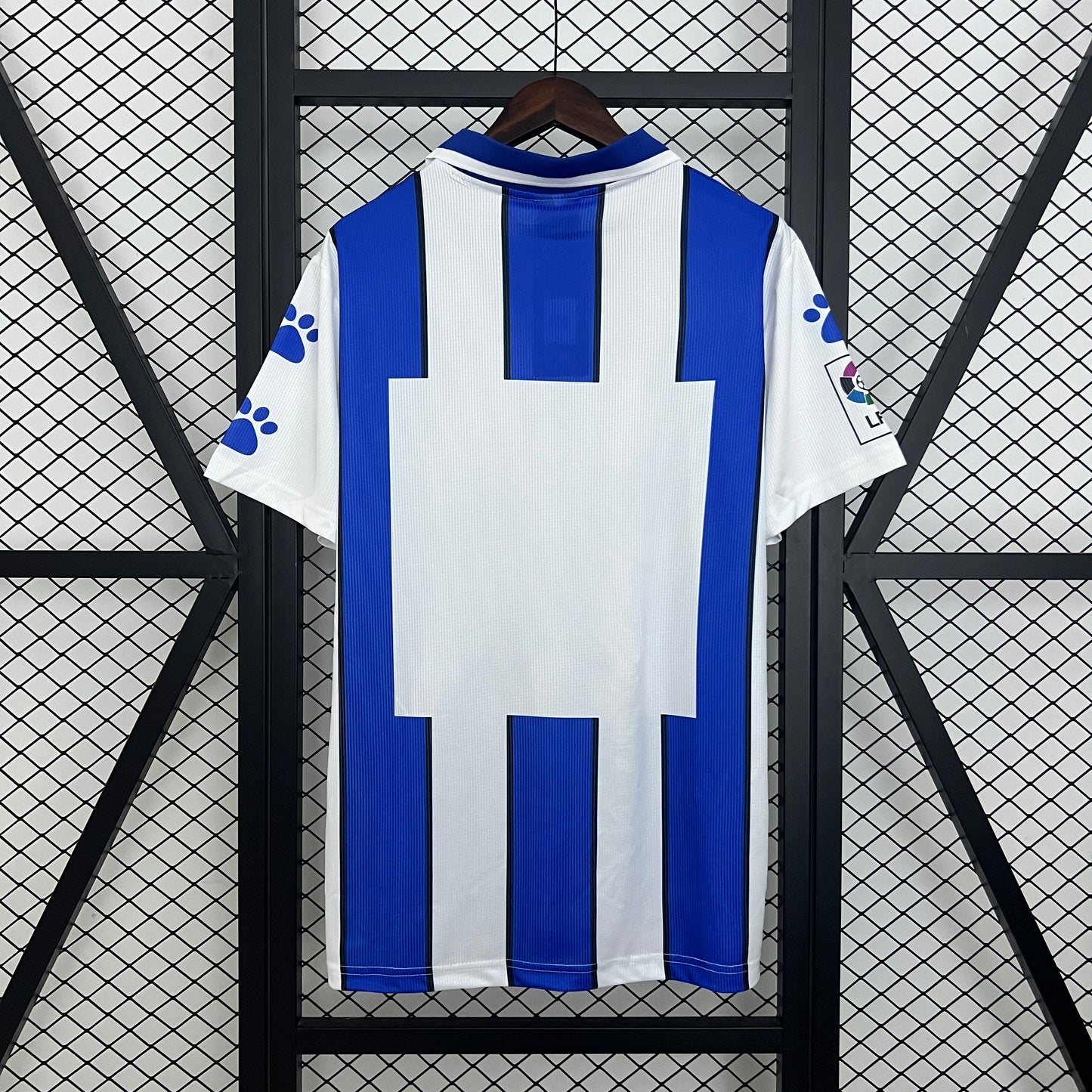 Málaga. Camiseta local 1998-1999