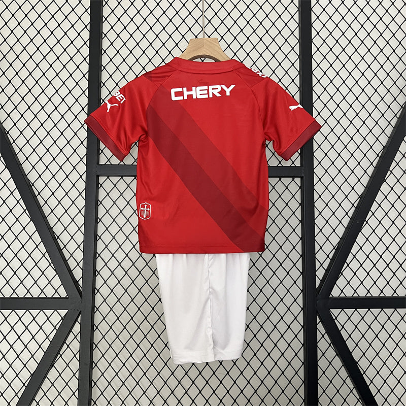 Universidad Católica. Kit Niño visitante 2024-2025