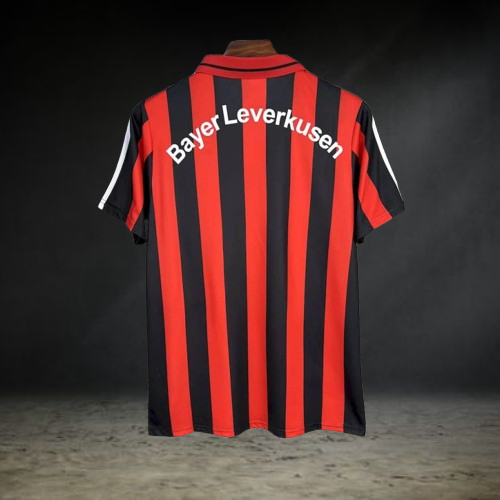 Bayer Leverkusen. Camiseta local 2000-2001
