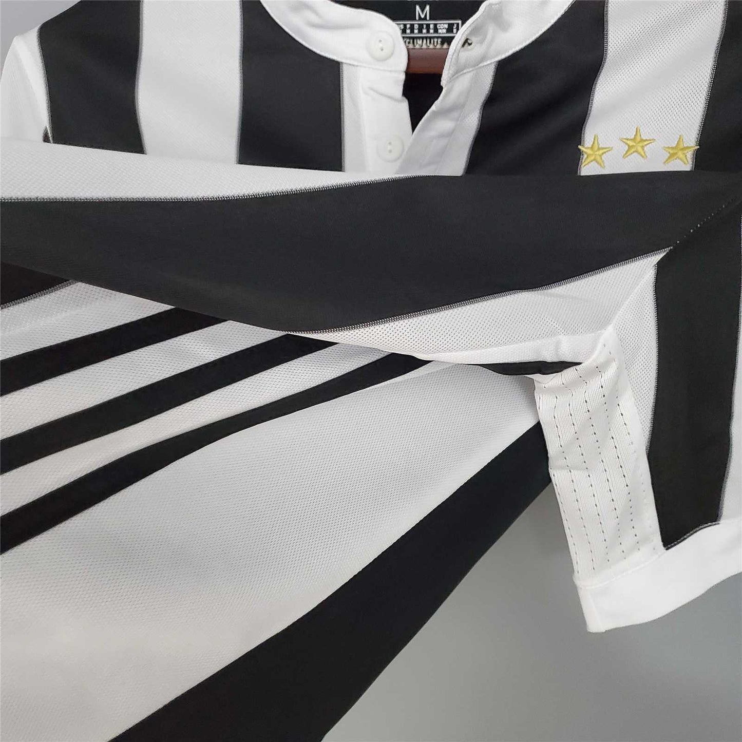 Juventus. Camiseta local 2017-2018