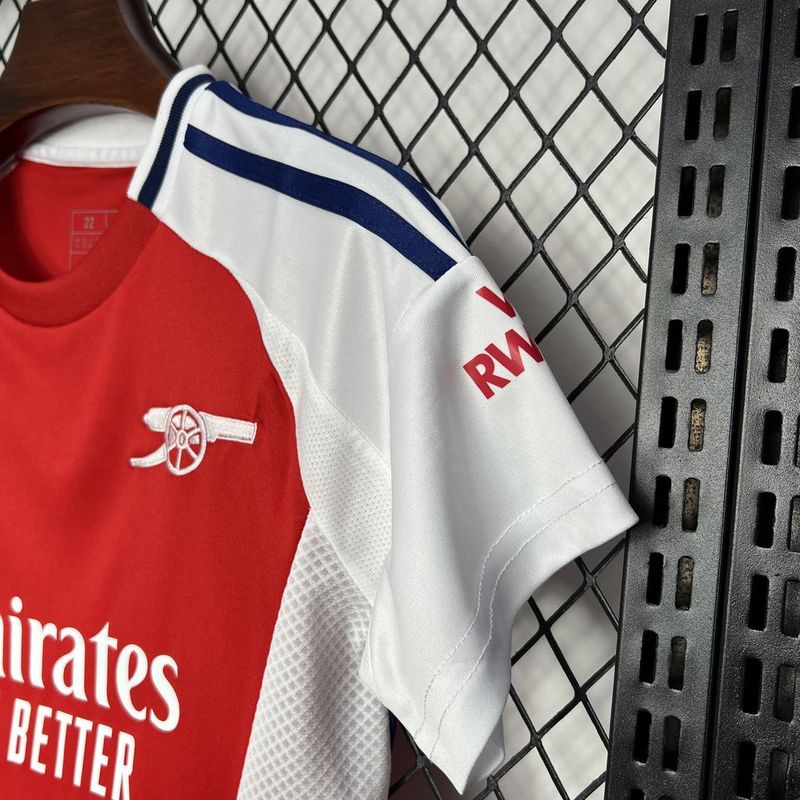 Arsenal. Kit local 2024-2025