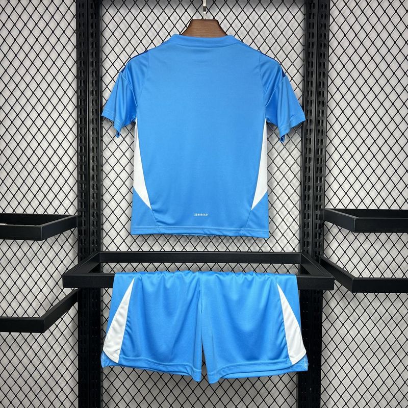 Real Madrid. Kit Niño arquero 2024-2025