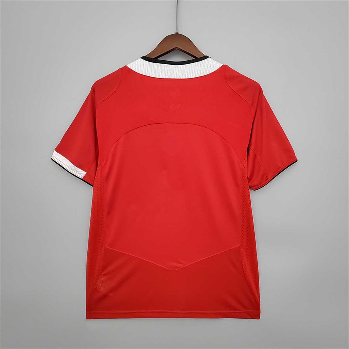 Manchester United. Camiseta local 2004-2006