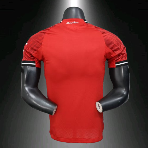 Manchester United. Camiseta local Versión Jugador 2025-2026