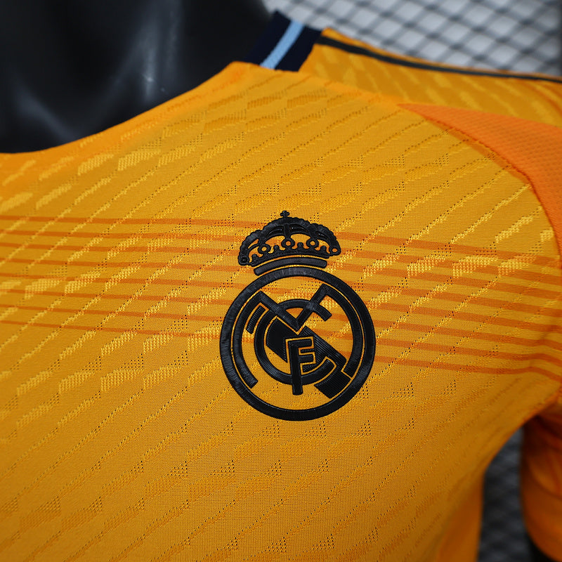 Real Madrid. Camiseta visitante Versión Jugador 2024-2025