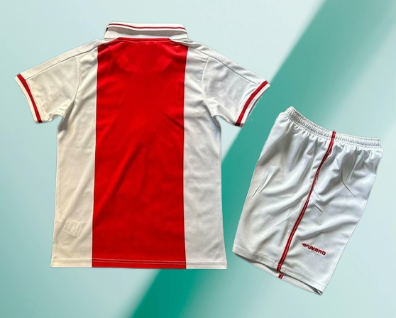 Ajax. Kit Niño local 1998-1999