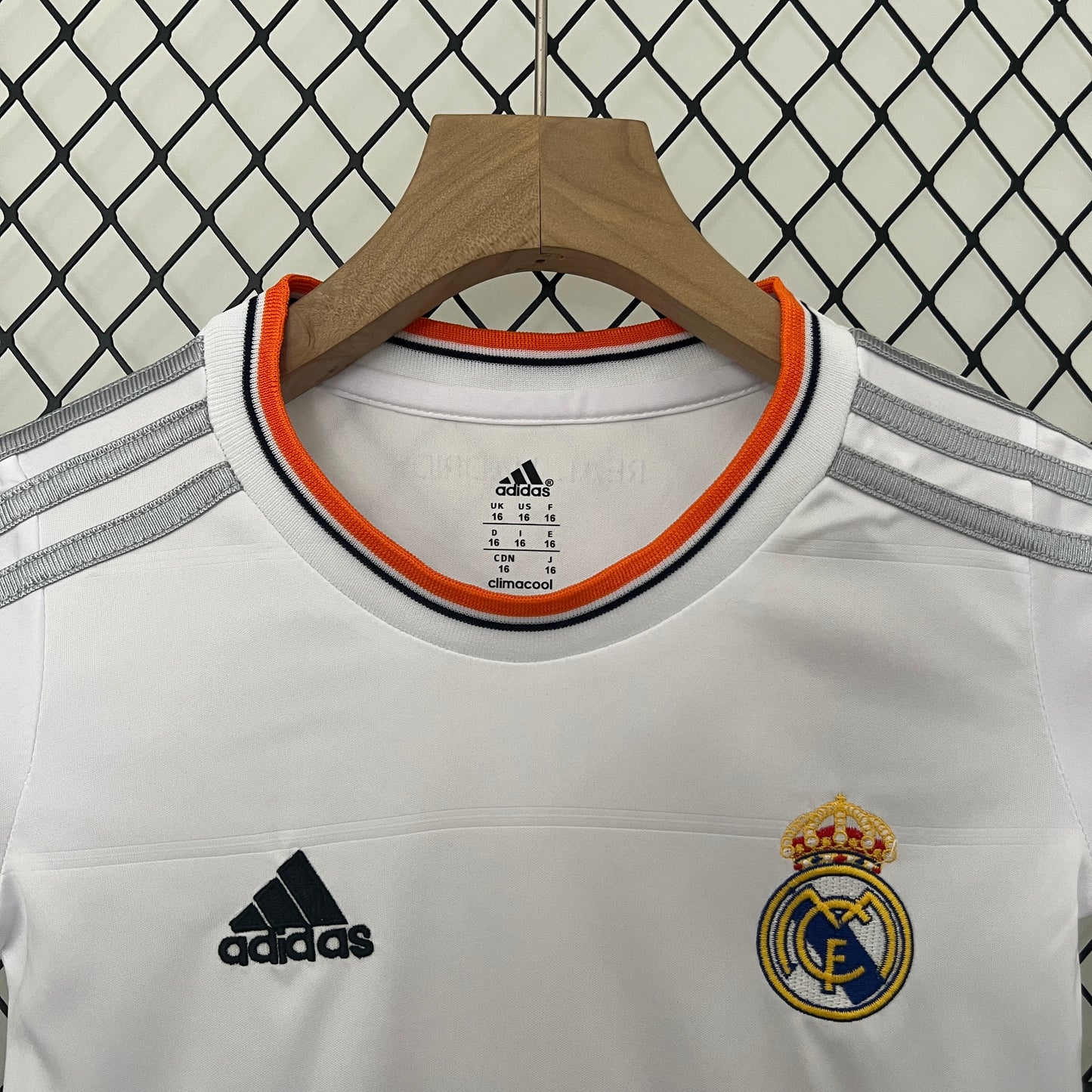 Real Madrid. Kit local 2013-2014