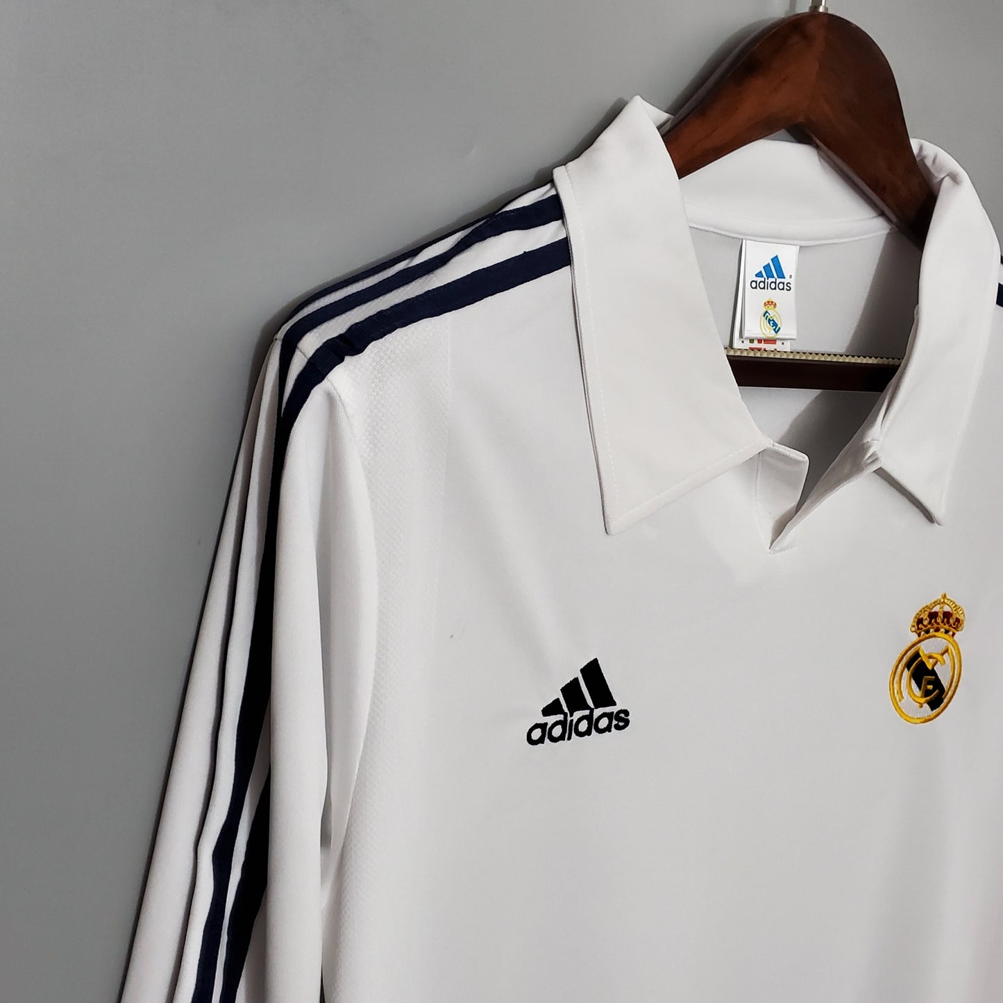 Real Madrid. Camiseta local 2001-2002