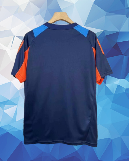 Universidad de Chile. Camiseta entrenamiento 2025