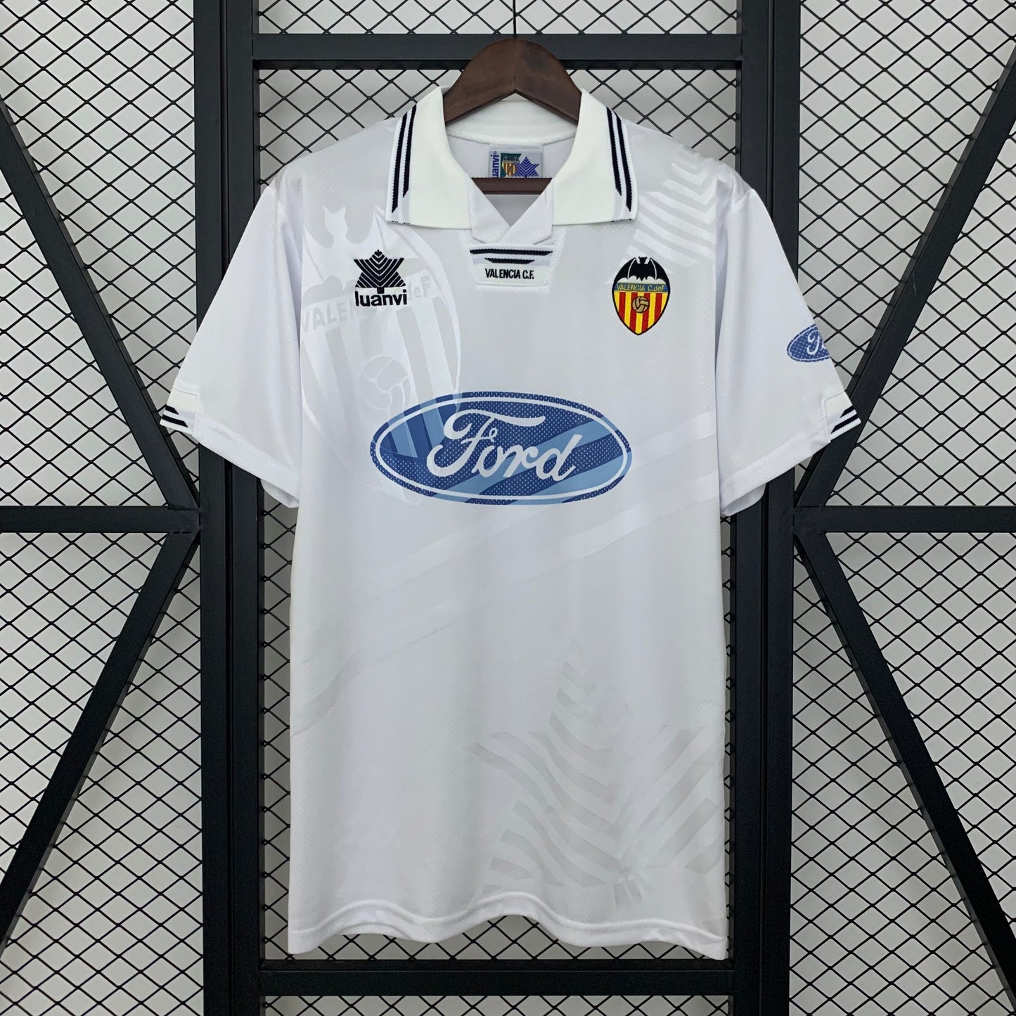 Valencia. Camiseta local 1995-1996