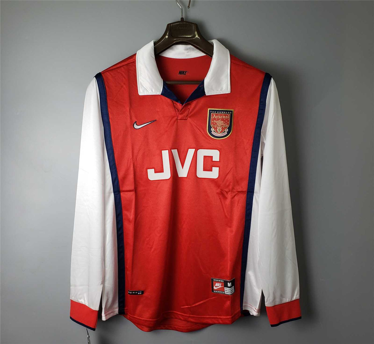 Arsenal. Camiseta local 1998-1999