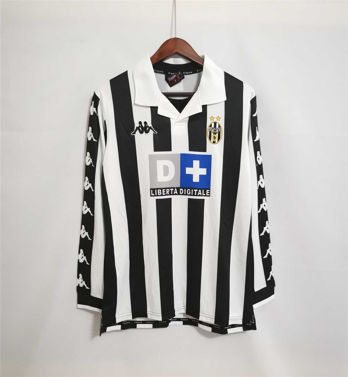 Juventus. Camiseta local 1999-2000