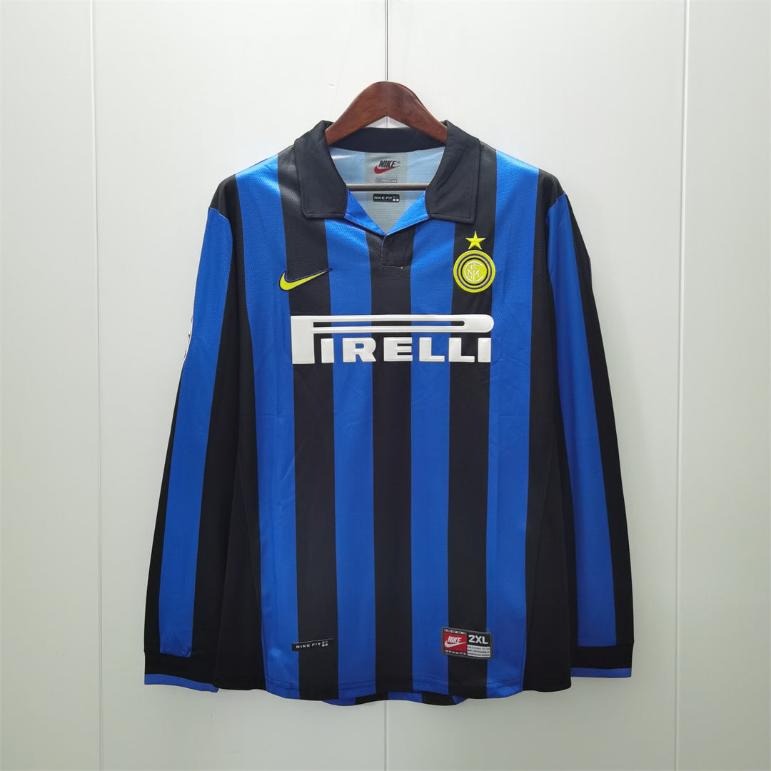 Inter de Milán. Camiseta local 1998-1999