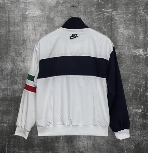 Selección de Italia. Cortaviento Retro White