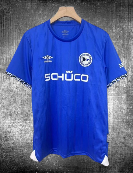 Bielefeld. Camiseta local 2025-2026