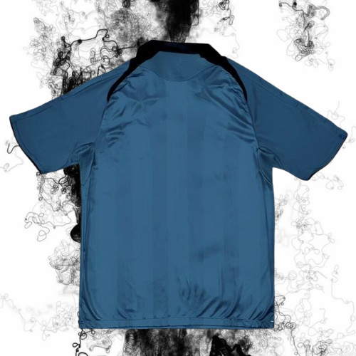 Liverpool. Camiseta visitante 2008-2009